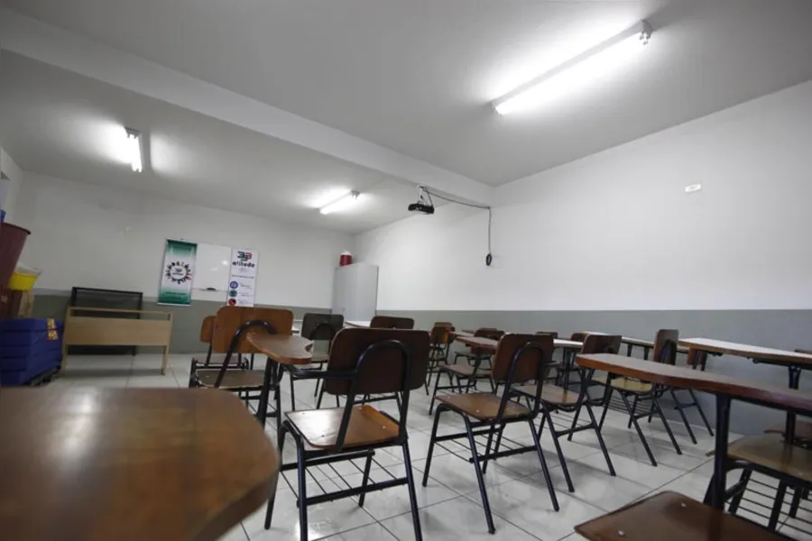 Volta às aulas improvisada
