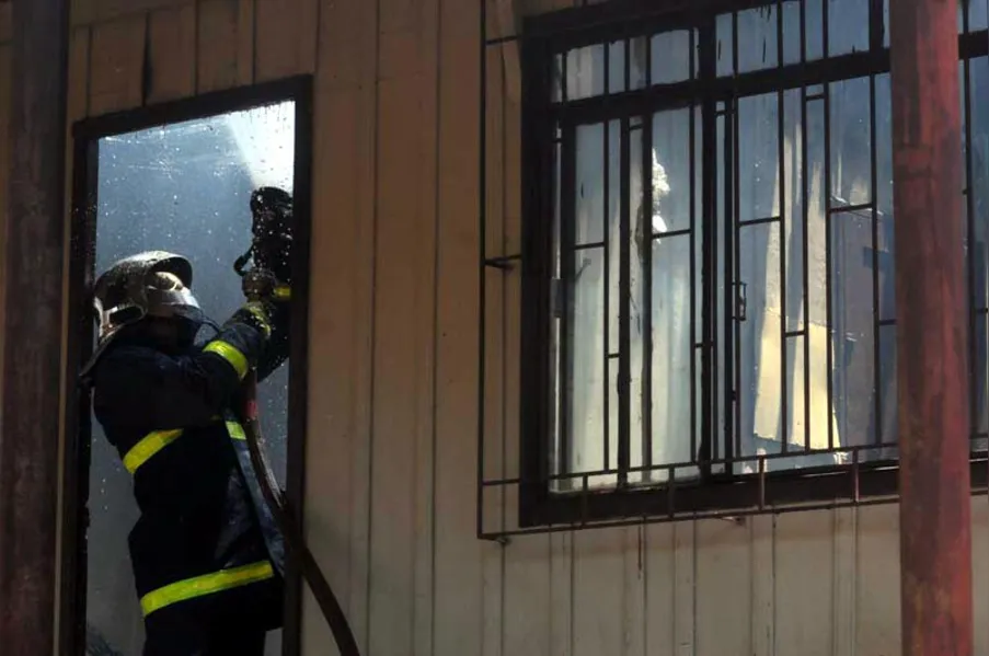Incêndios danificam imóveis na região central
