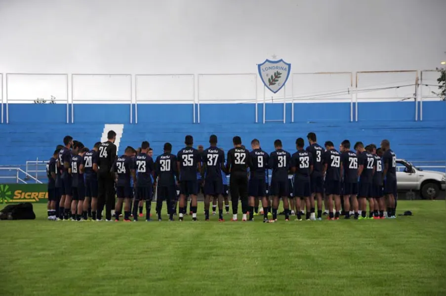 Batata convoca torcida para duelo com líder