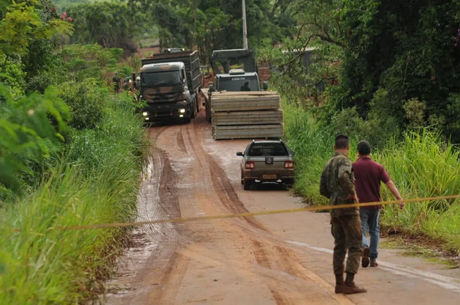 Exército inicia instalação de ponte em Guairacá