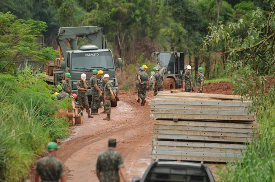 Exército inicia instalação de ponte em Guairacá
