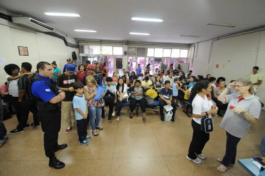 Usuários enfrentam filas para cadastro no Passe Livre