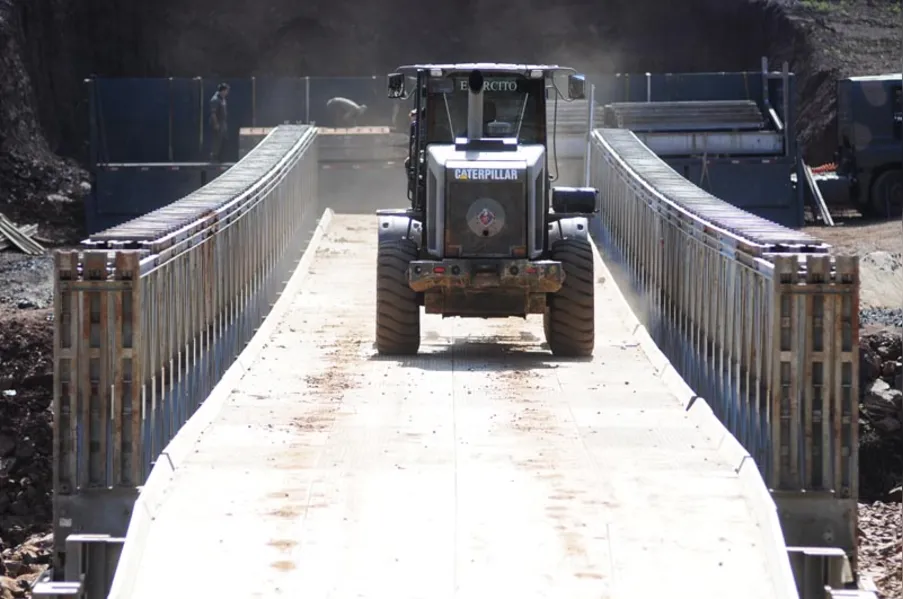 Ponte entre Paiquerê e Guairacá é liberada pelo Exército