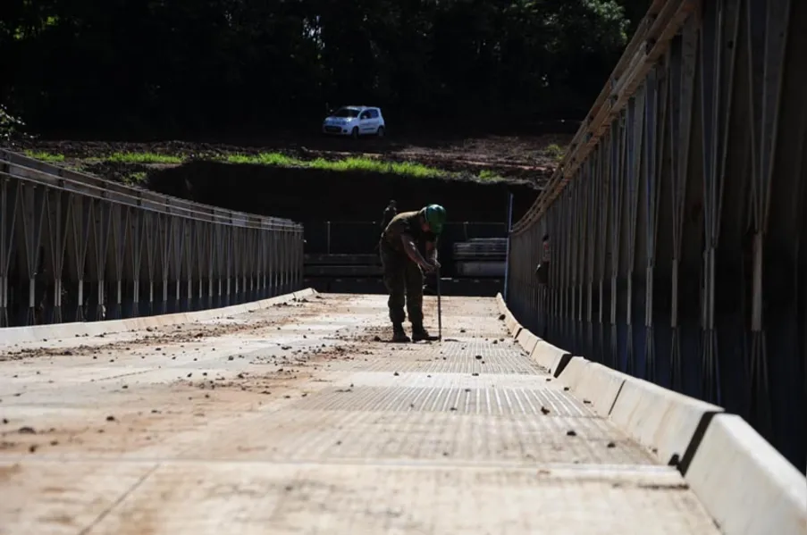 Ponte entre Paiquerê e Guairacá é liberada pelo Exército