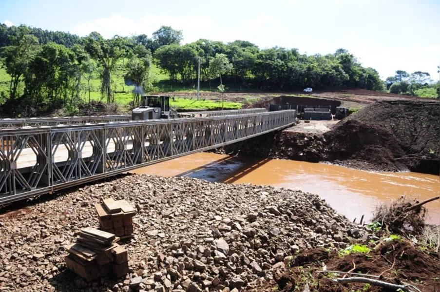 Ponte entre Paiquerê e Guairacá é liberada pelo Exército