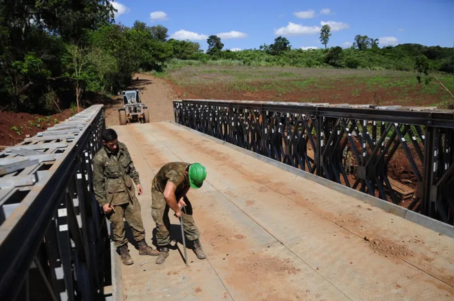 Ponte entre Paiquerê e Guairacá é liberada pelo Exército