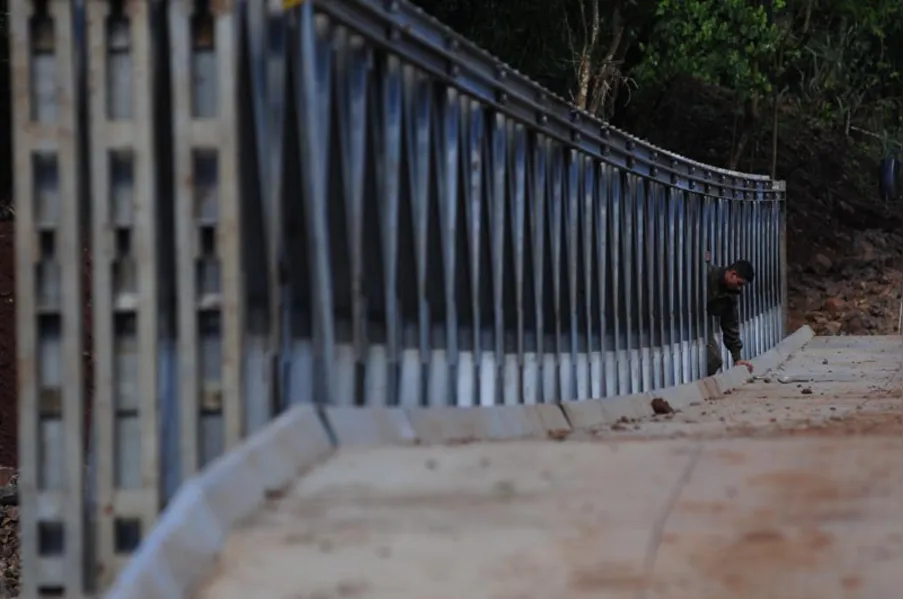 Ponte entre Paiquerê e Guairacá é liberada pelo Exército