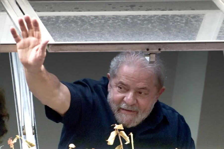 Lava Jato mira patrimônio oculto de Lula