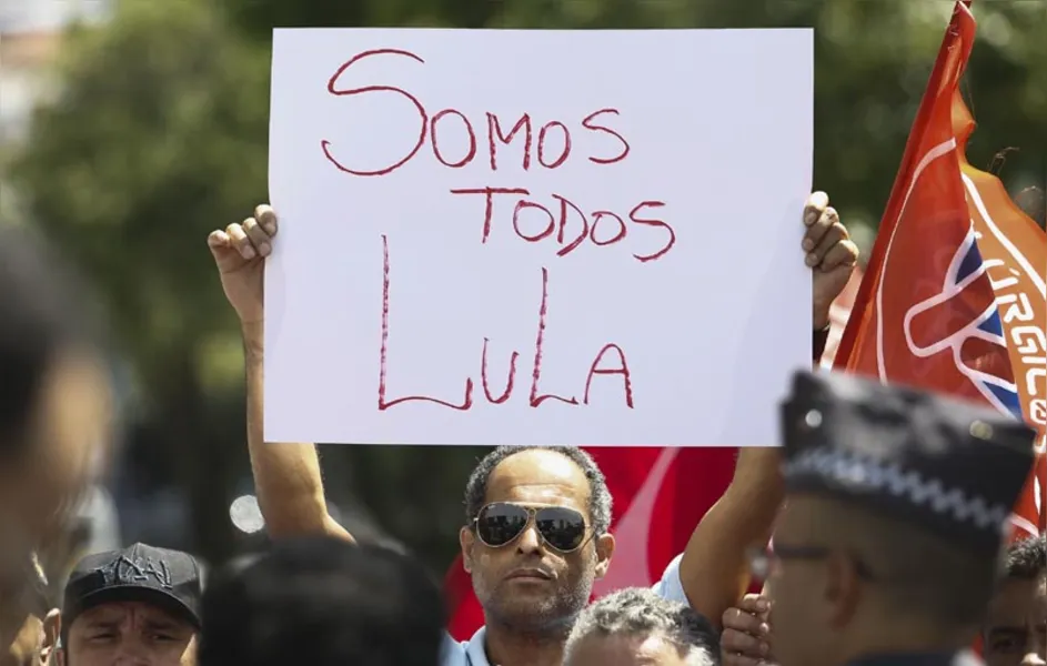 Lava Jato mira patrimônio oculto de Lula