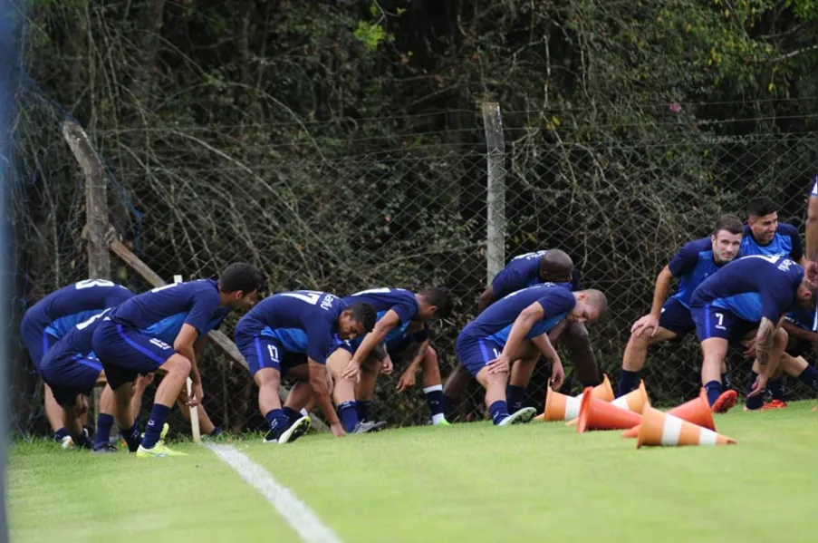 Londrina já usou 22 jogadores no Paranaense