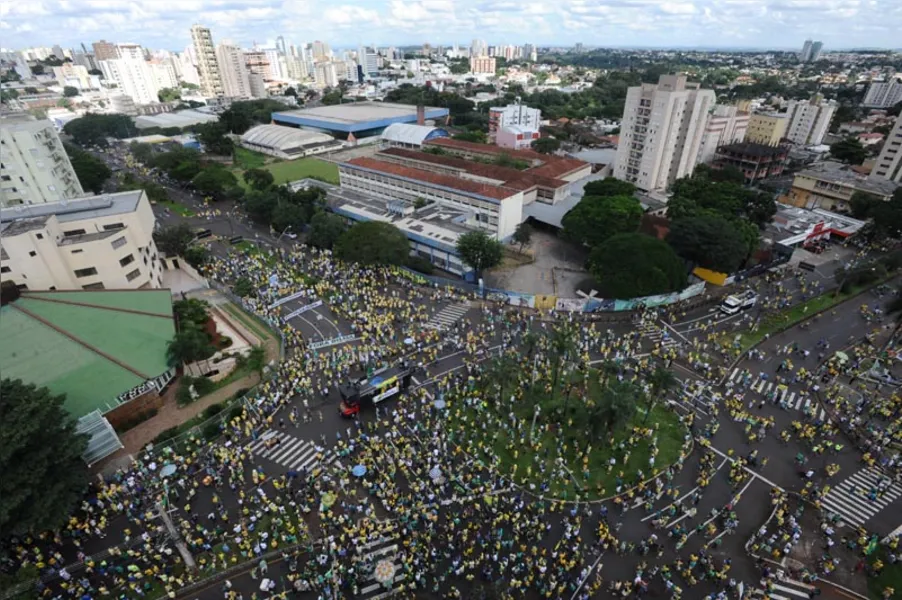 Manifestação em Londrina termina com 90 mil pessoas, afirma PM