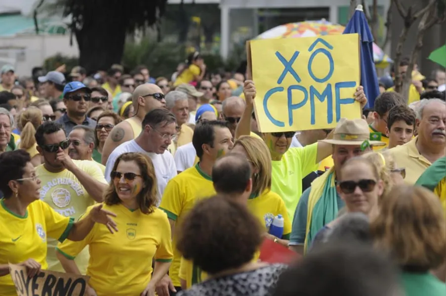 Críticas a Lula, Dilma e ao PT e apoio Moro