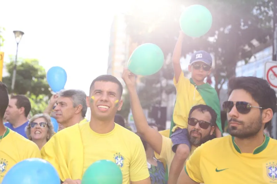 Críticas a Lula, Dilma e ao PT e apoio Moro