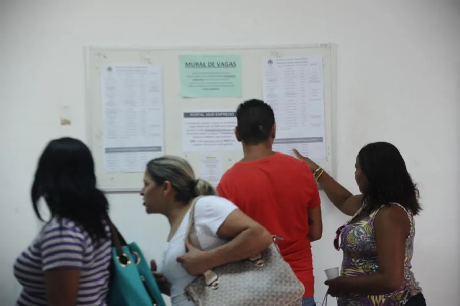 Cresce número de desempregados no País