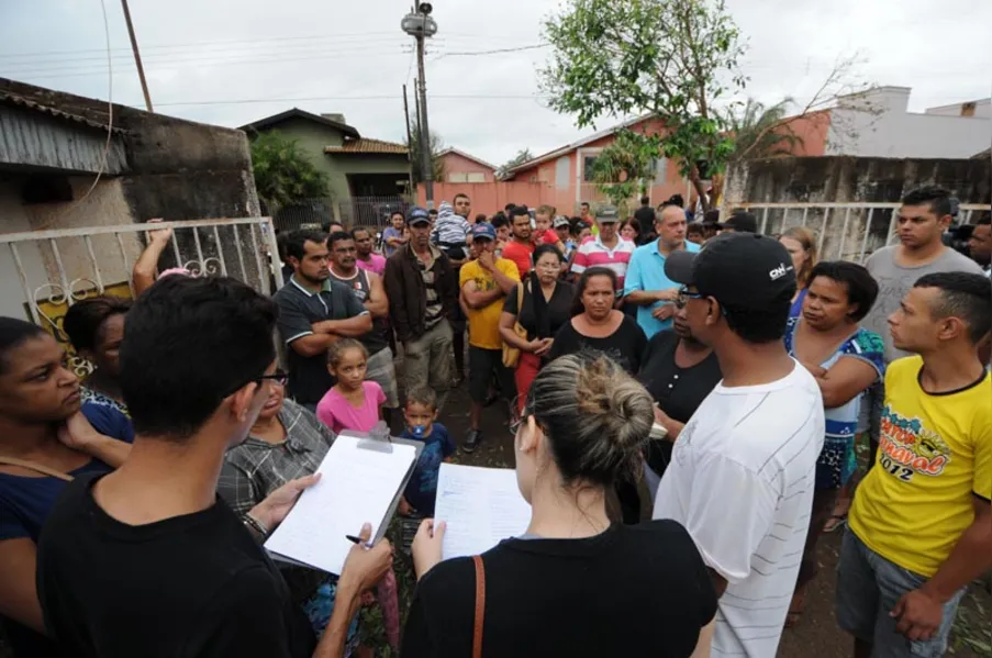 DEVASTAÇÃO - Dia de reconstrução em Santa Mariana