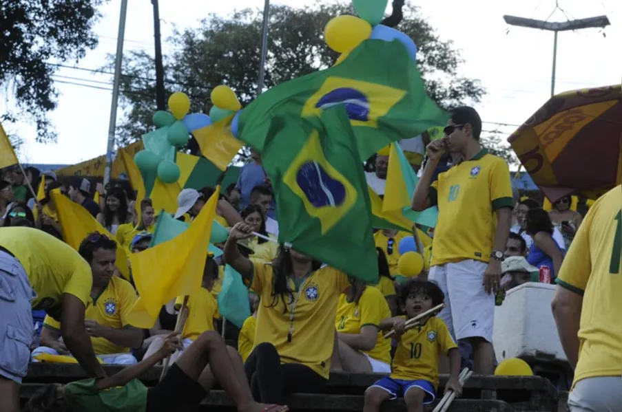 Londrinenses comemoram no Zerão