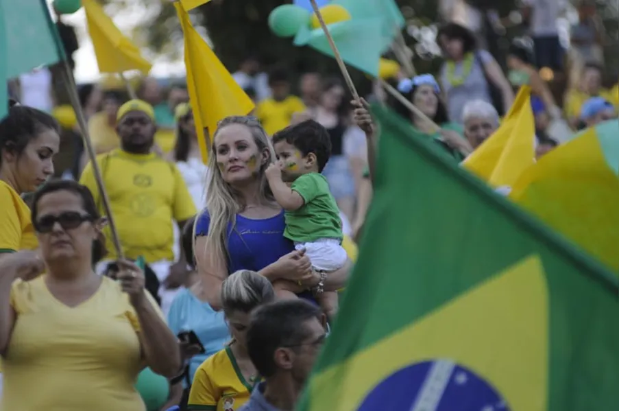 Londrinenses comemoram no Zerão