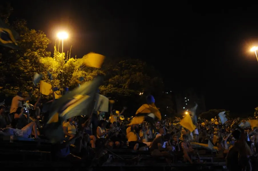 Londrinenses comemoram no Zerão
