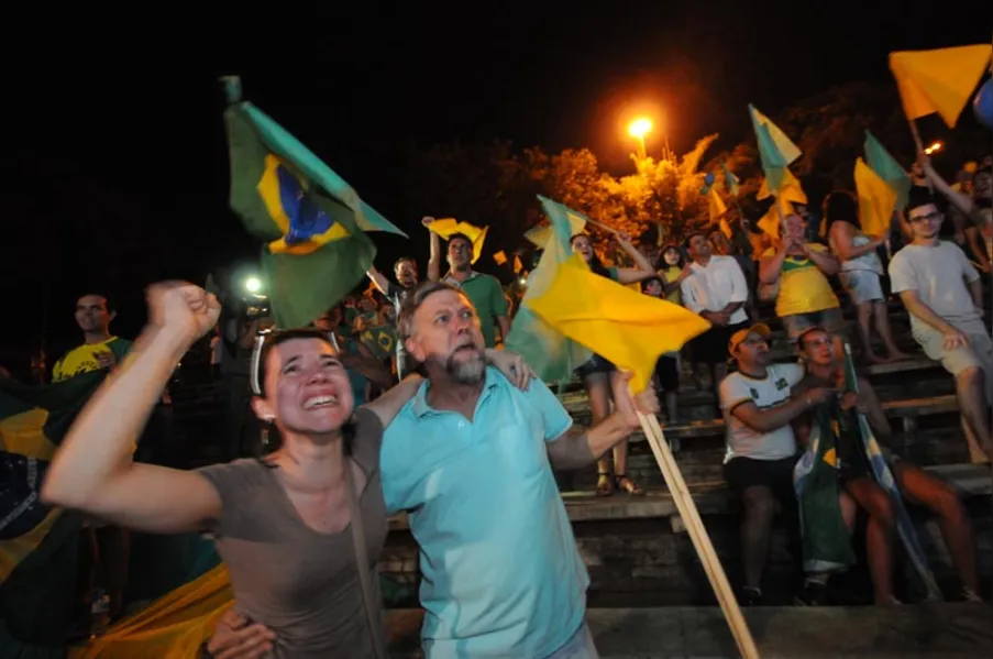 Londrinenses comemoram no Zerão