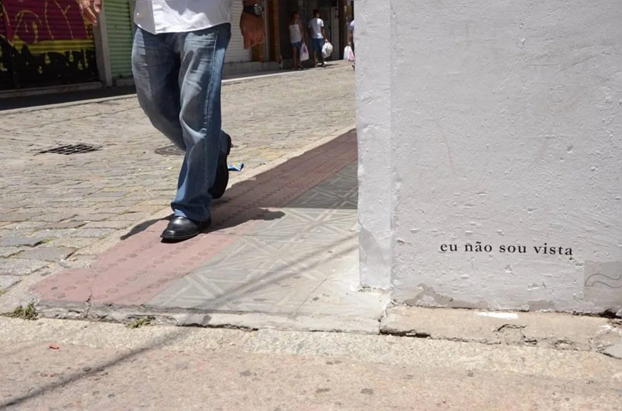 'Eu não sou vista', de Carolina Moraes, integra a Semana de Arte Urbana 