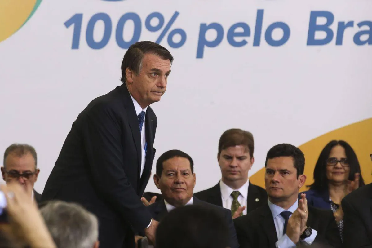 Imagem ilustrativa da imagem Cem dias de Bolsonaro expõem dificuldades de articulação, avaliam economistas