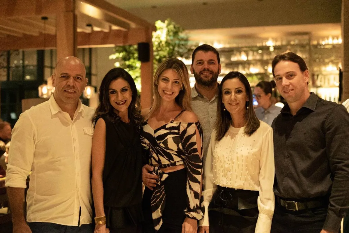 Magno Alexandre e Marilda Baptista, Rodolfo e Larissa Biazi, Mariane Baptista e Bruno Sacani