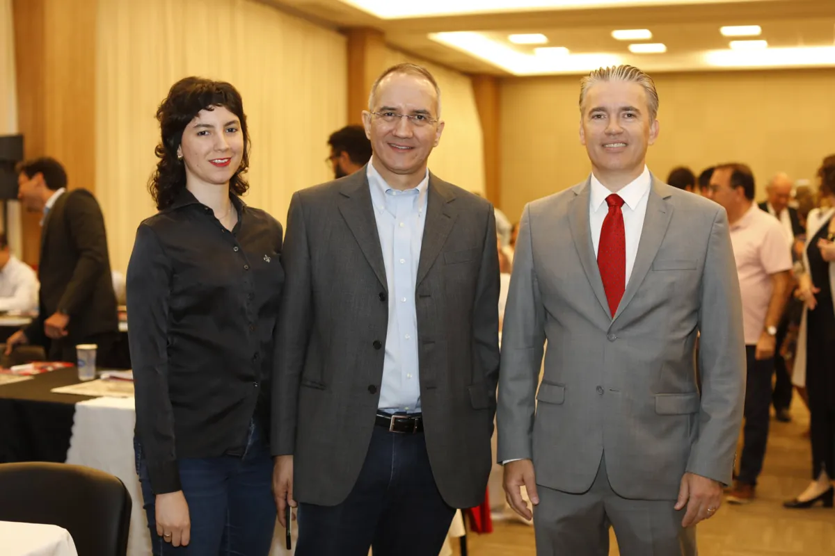 Gabriela Fabian, Alexandre Fabian e Rodrigo Zacaria 