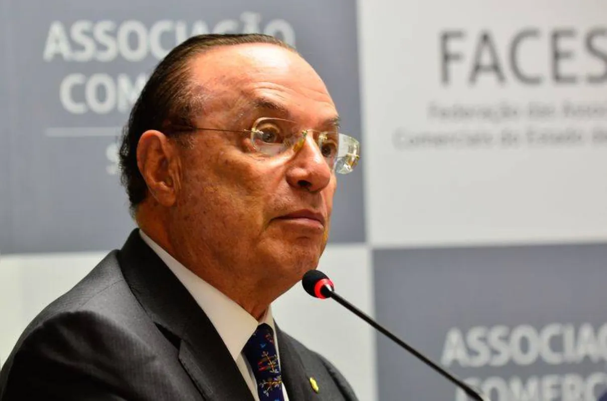Imagem ilustrativa da imagem Internado em São Paulo com pneumonia, Maluf não tem previsão de alta
