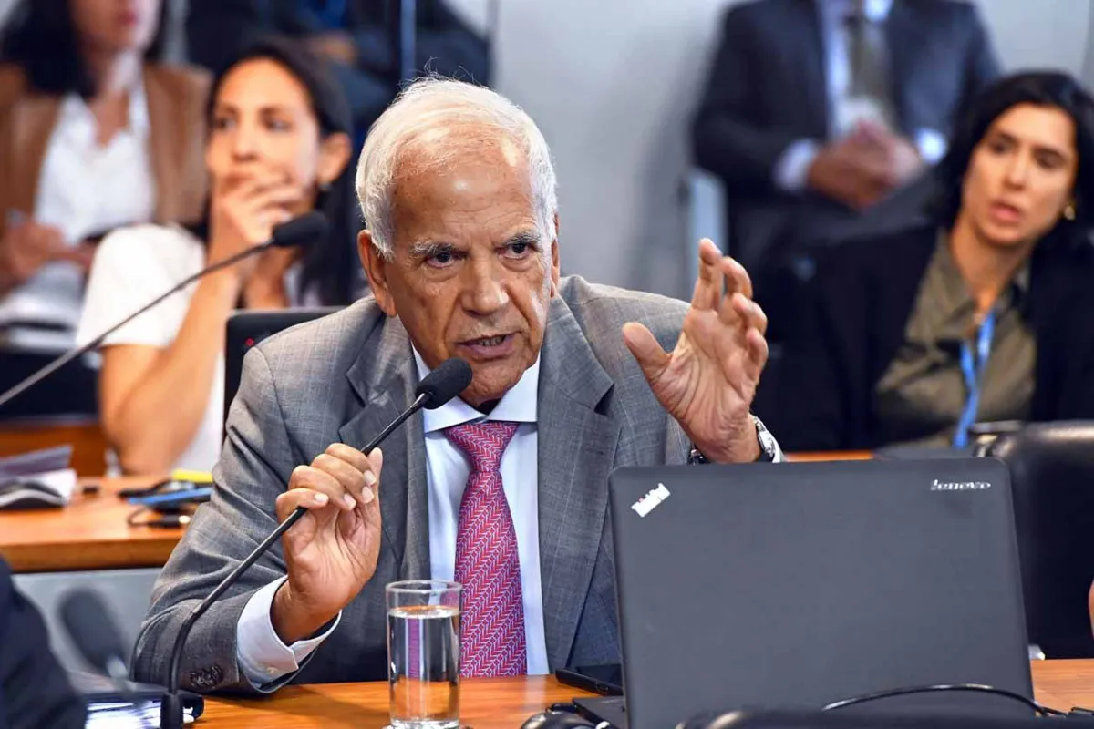 O senador Oriovisto Guimarães: “A preocupação de todos os brasileiros é a minha: fiscalizar, investigar e punir quem o mereça”