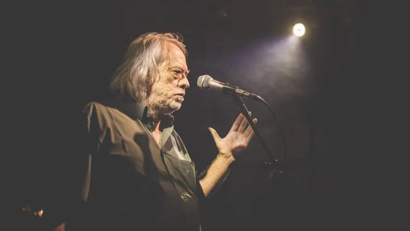 Fausto Fawcett em Trovadores do Miocárdio