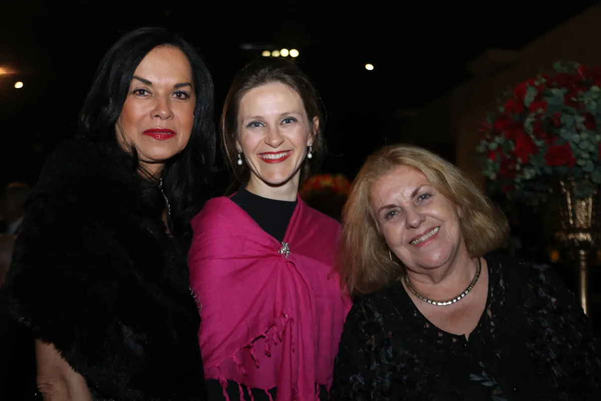 Lázara Caramori, Patricia Scandelae e Jane Tramontini Zanluchi