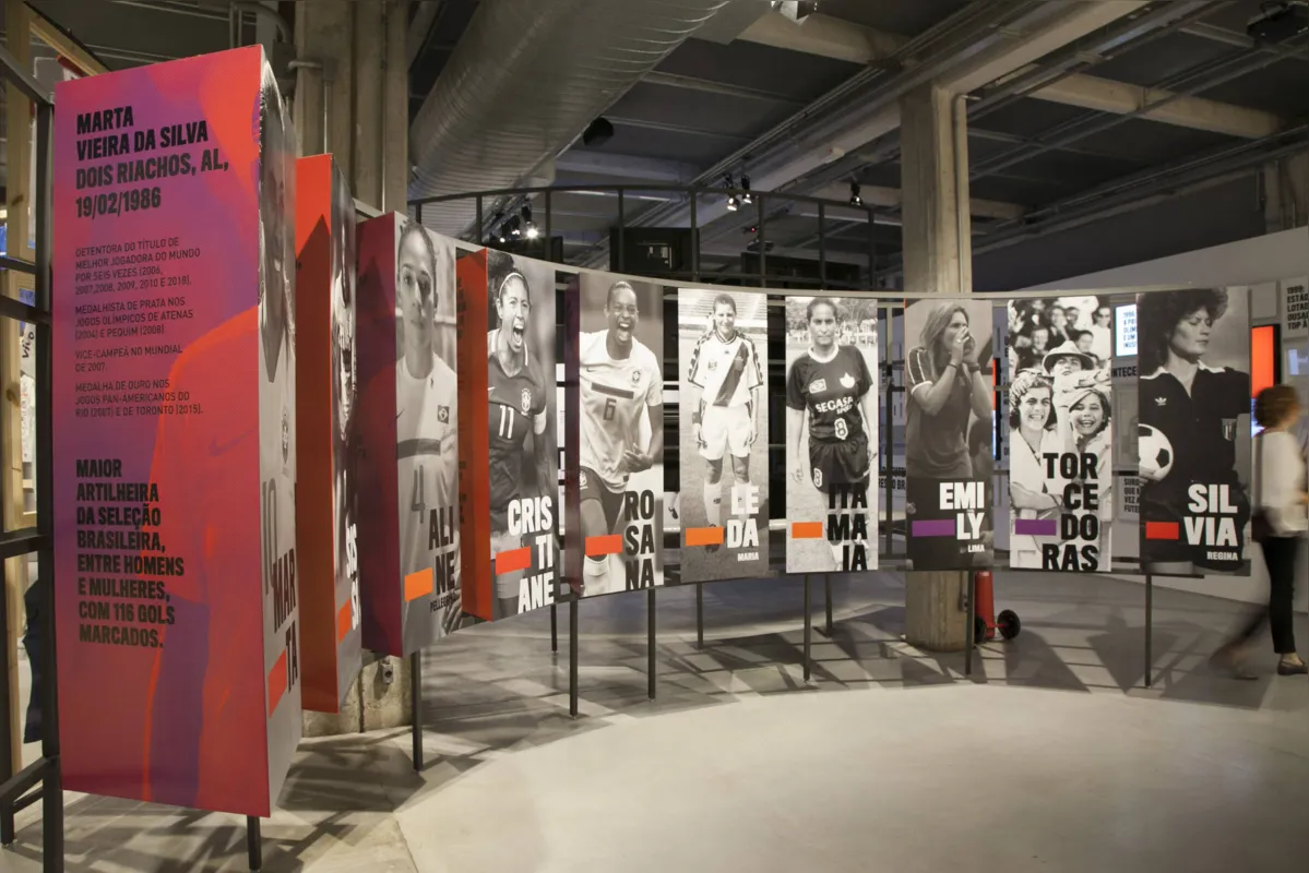 Exposição fica em cartaz até 20 de outubro, no Museu do Futebol, no Estádio do Pacaembu, em São Paulo