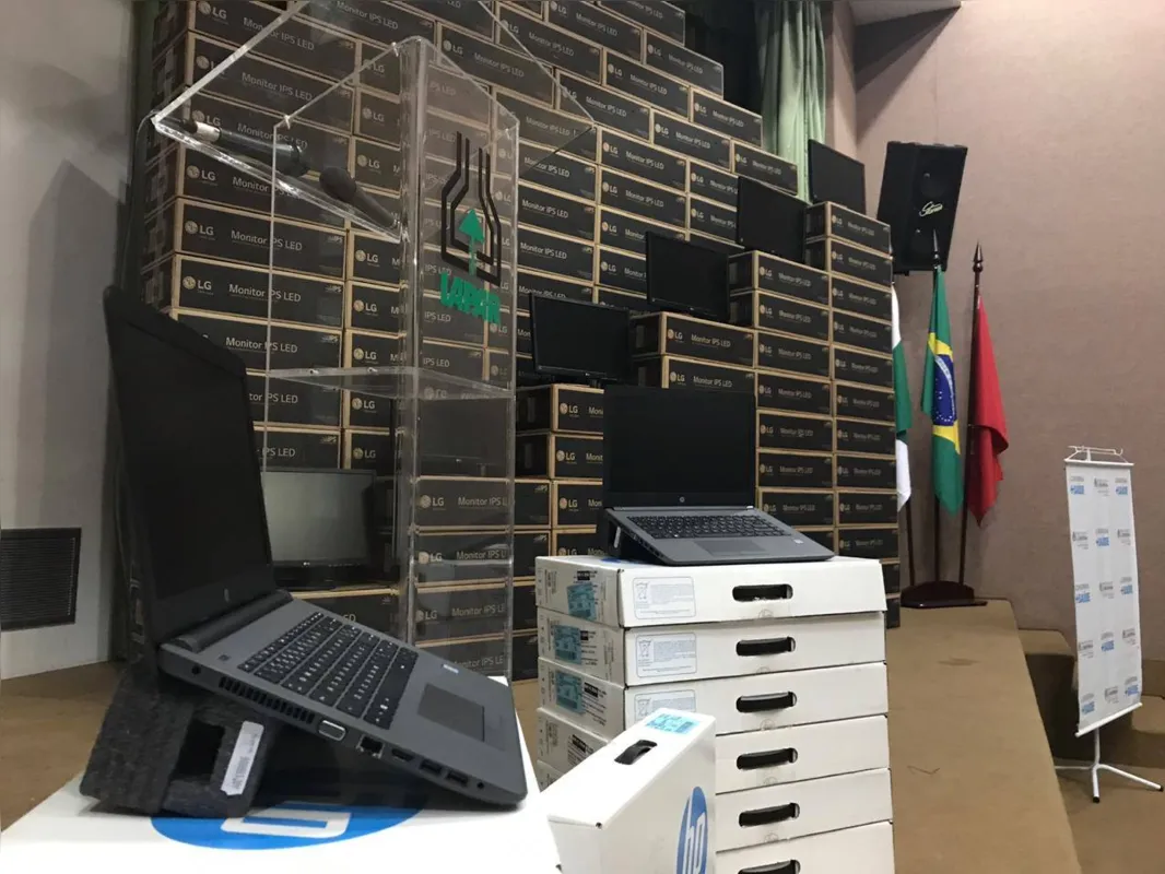 Imagem ilustrativa da imagem Londrina: Saúde recebe mil computadores para prontuário eletrônico