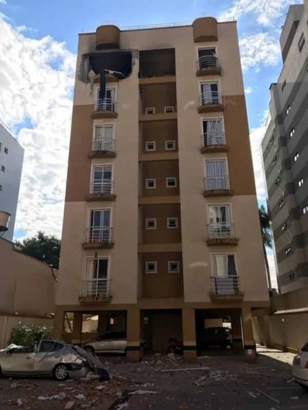 Explosão aconteceu no último andar do prédio
