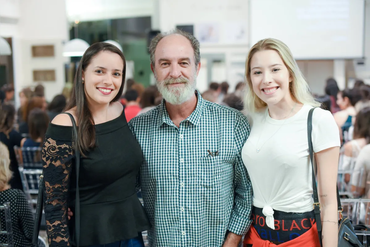 Jaqueline Brandão, Wagner Donadio e Ana Paula Toneli