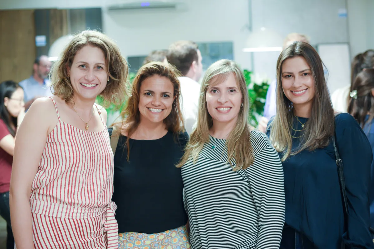 Karina Lovato, Elizângela Teodoro, Adriana Zanardi e Vanessa Ventura