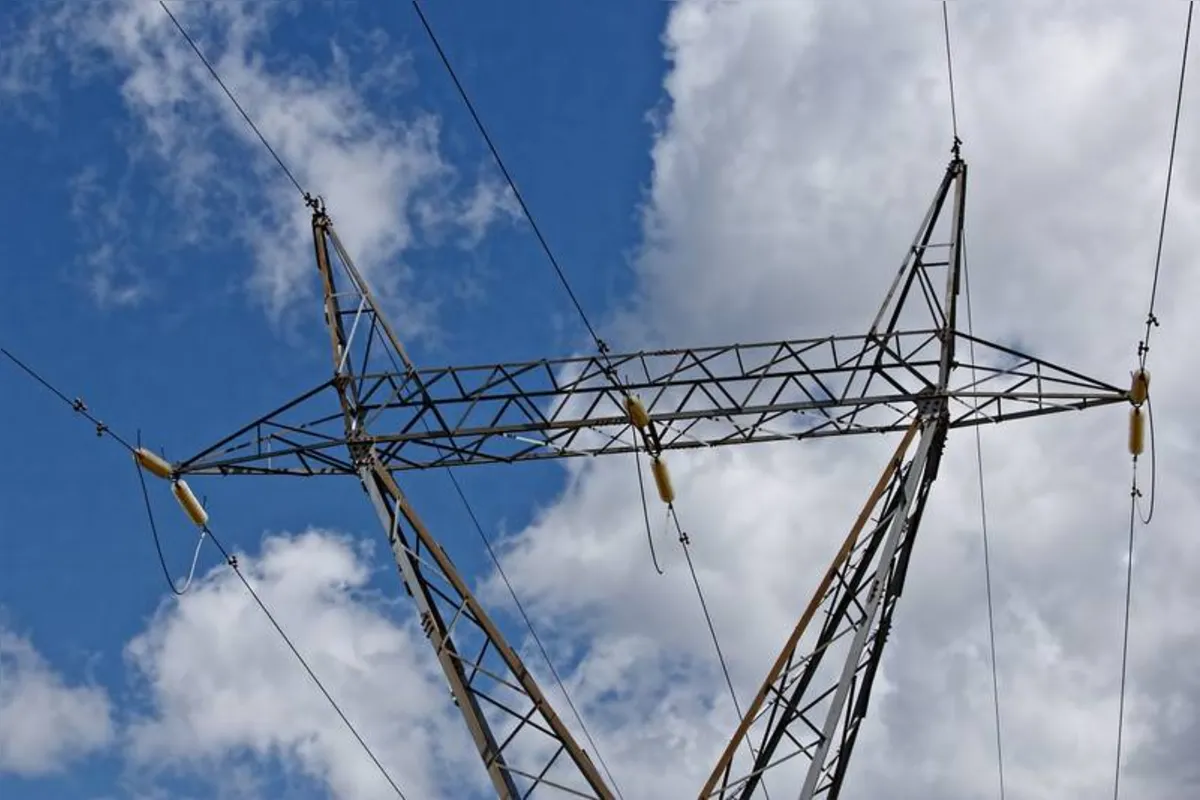 Imagem ilustrativa da imagem Governo federal autoriza Copel a importar energia da Argentina e Uruguai