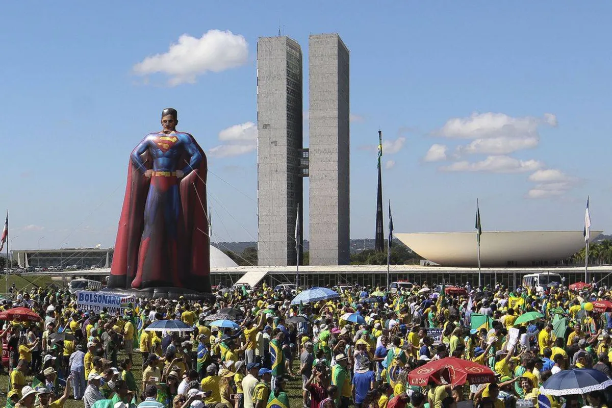 Imagem ilustrativa da imagem Confira as manifestações pró-Bolsonaro nas principais capitais