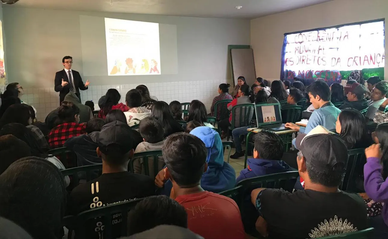 O advogado Eduardo Augusto Mansano Manso abordou exploração e abuso sexual de crianças e adolescentes em palestra na Reserva Apucaraninha
