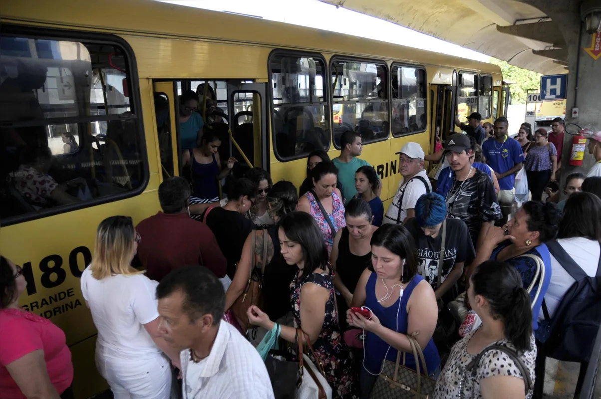 Imagem ilustrativa da imagem Sem tarifa definida, CMTU discute licitação dos ônibus nesta sexta