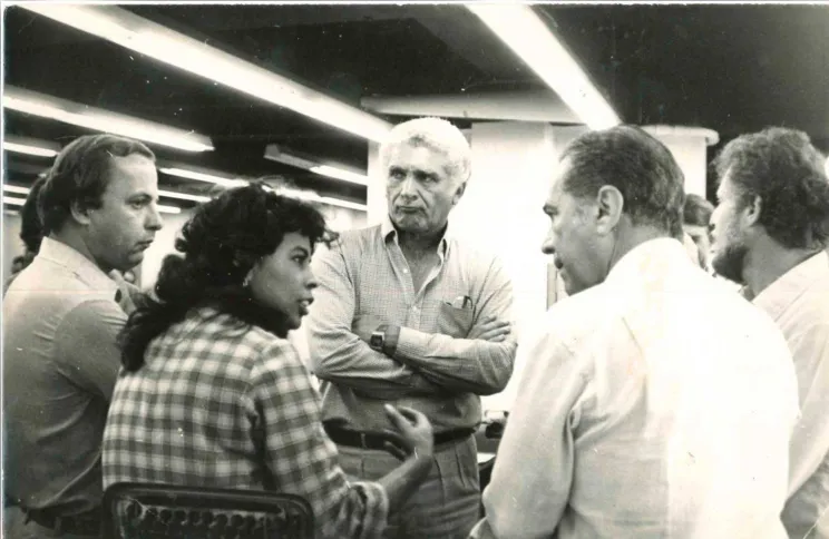O ex-governador Ney Braga queria voltar ao Senado e fazer de Saul Raiz (PDS) seu sucessor no Paraná. Estiveram no jornal para divulgar suas campanhas em 1982.