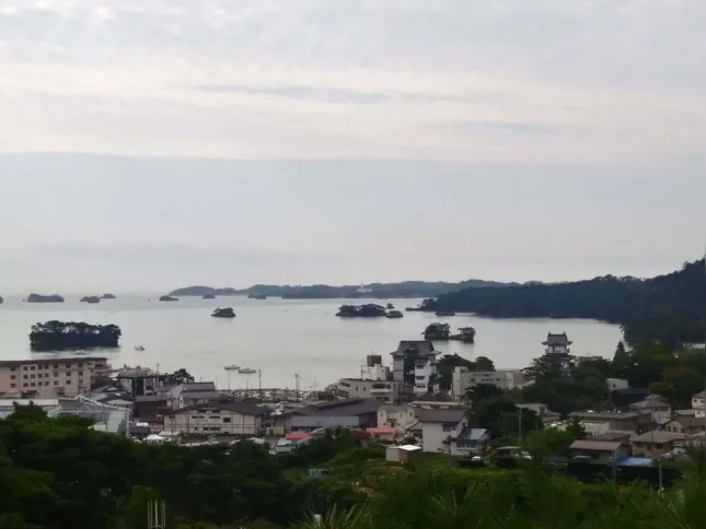 Costa leste do Japão vista da cidade de Matsushima, na província de Miyagi