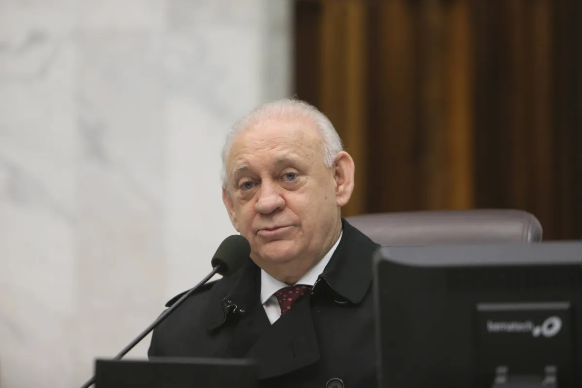 Imagem ilustrativa da imagem AL volta atrás de decisão de parcelar reajustes de servidores do TJ e do MP