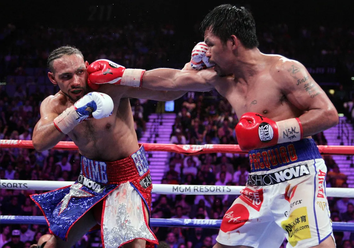 Pacman derrotou um adversário dez anos mais jovem, forte, invicto com uma atuação soberba
