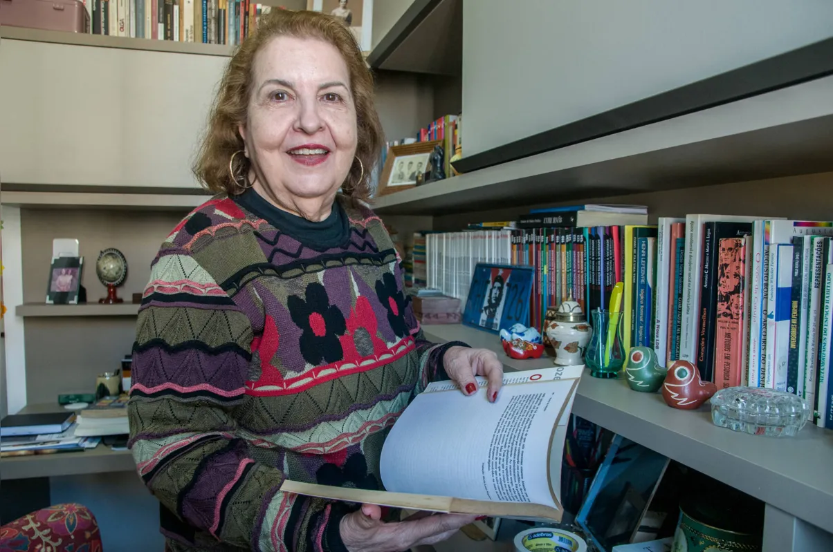  “Ao longo da vida li toda a literatura do Jorge Amado e agora estou fazendo leituras sobre o Alzheimer para aprender. Este estudo conforta, mesmo sabendo que a doença limita", afirma  Amália Madureira Paschoal
