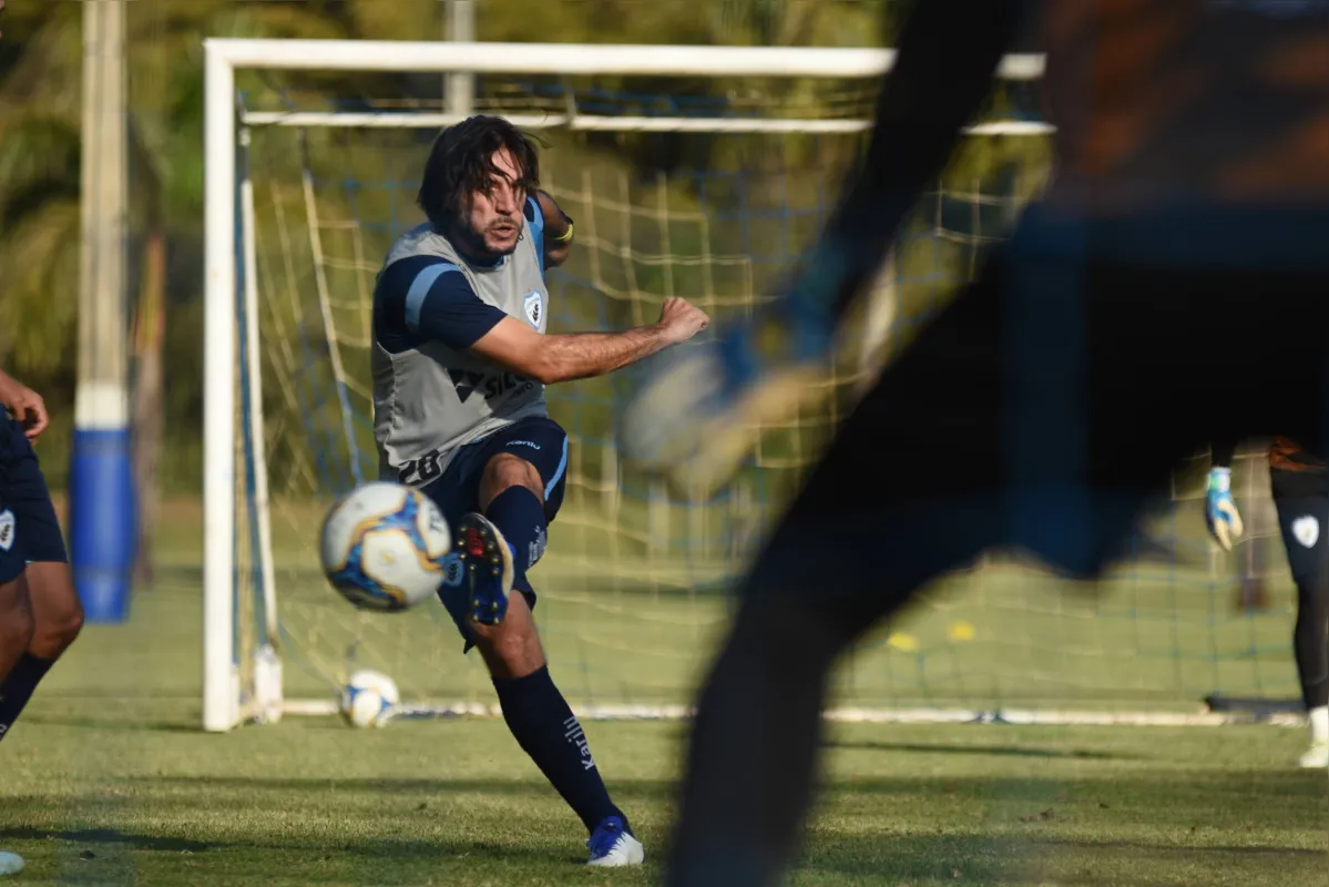 Após cumprirem suspensão contra o América-MG, Germano e Dagoberto voltam ao time para encarara o Criciúma, sexta, no Café