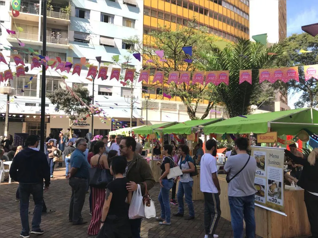 Imagem ilustrativa da imagem Arraiá no Calçadão tem atrações de gastronomia, música e recreação