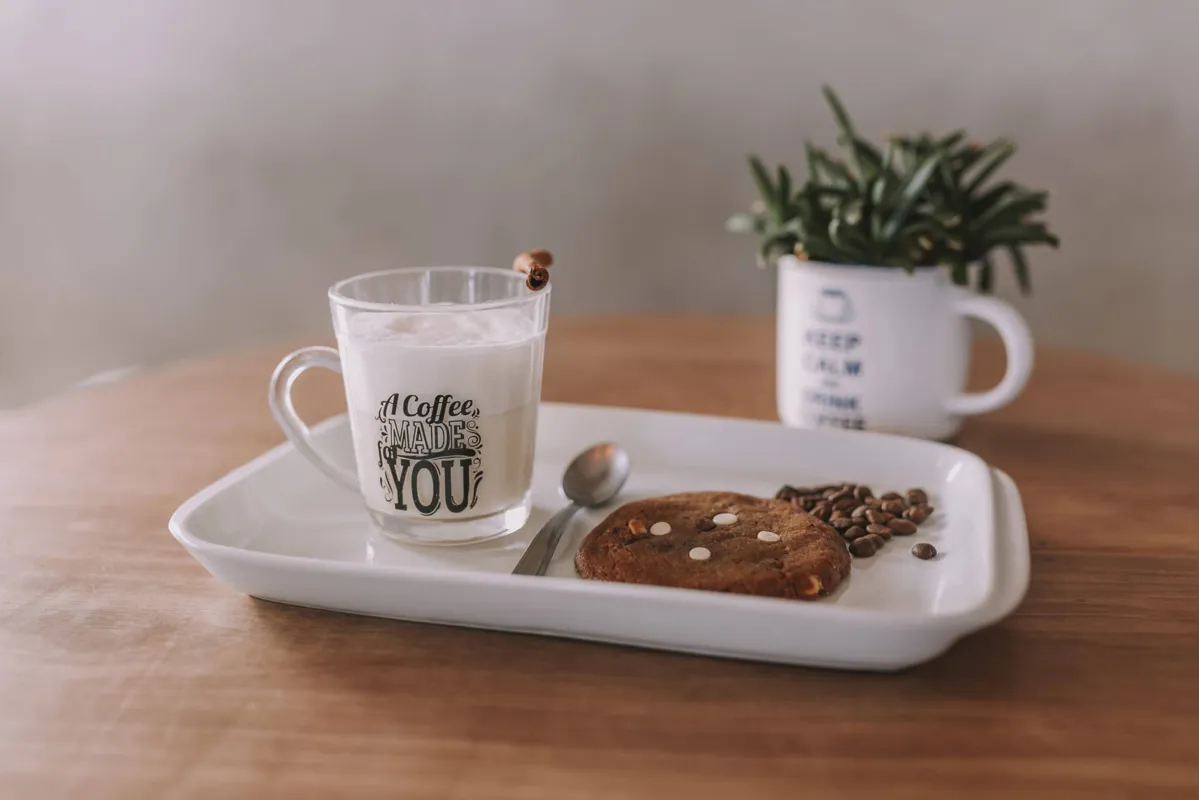 Cookie Recheado com Brigadeiro de Café e Leite Aconchego: especialidades da casa