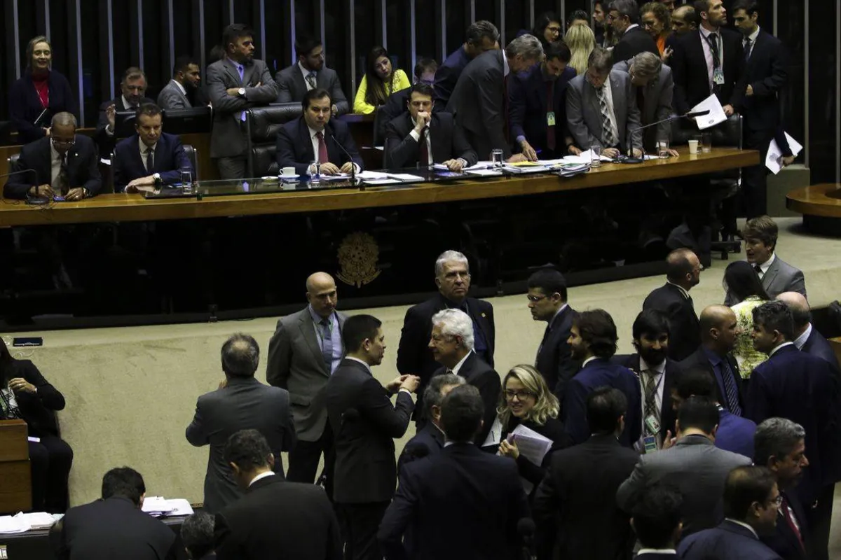 Imagem ilustrativa da imagem Câmara inicia votação da reforma da Previdência na manhã desta quarta