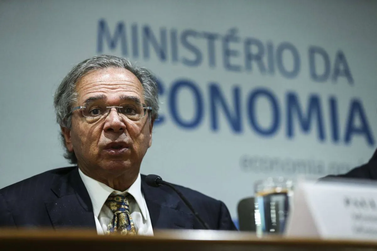 Imagem ilustrativa da imagem Celular do ministro Paulo Guedes foi hackeado